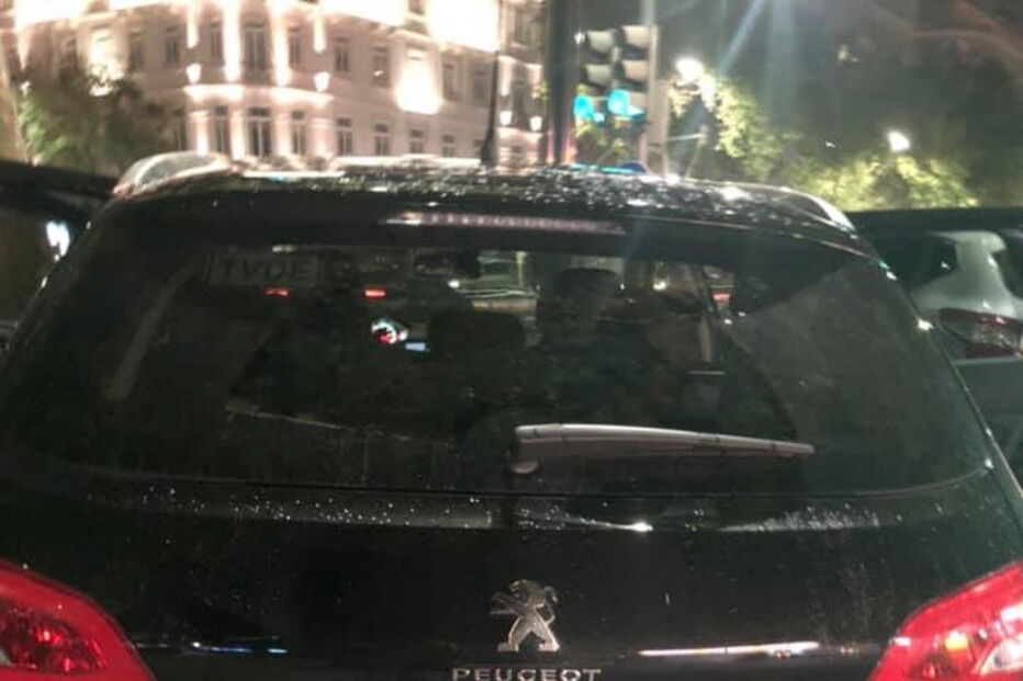 Carro onde as jovens foram agredidas 