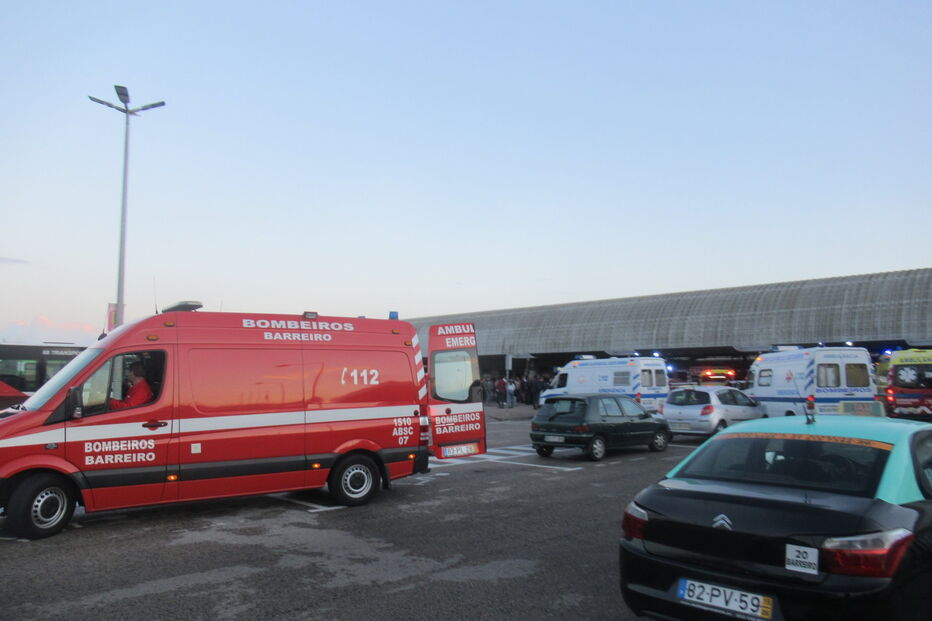 Oito feridos em acidente com autocarro no Barreiro 