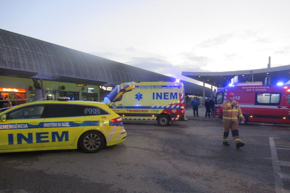Oito feridos em acidente com autocarro no Barreiro 