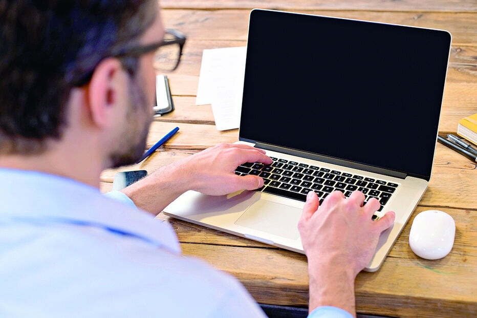 O computador era apenas usado pelos dois colaboradores do FC Porto  