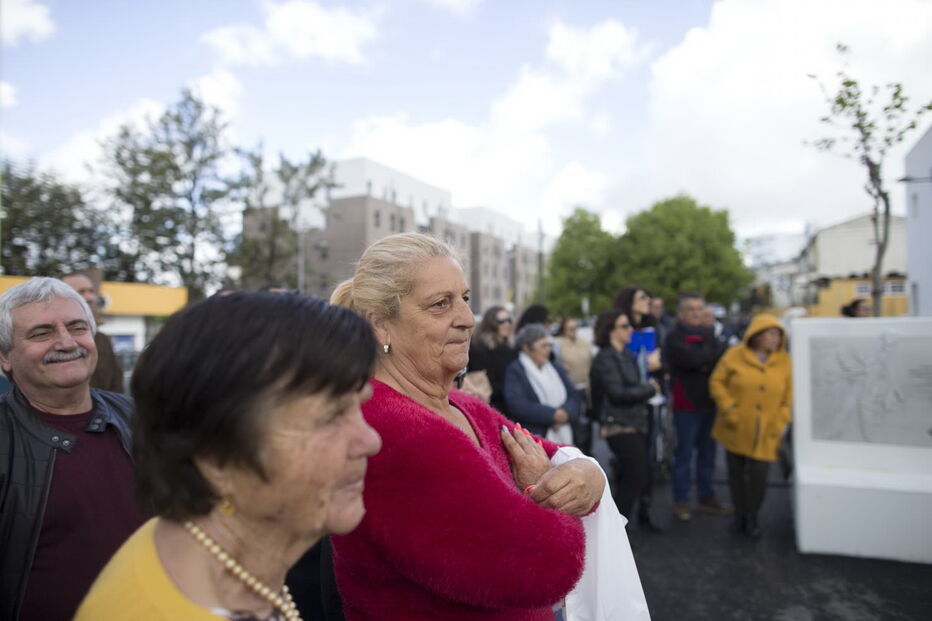 Fernando Medina entregou as chaves das novas casas aos moradores do bairro da Boavista, em Benfica   