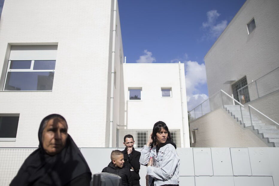 Fernando Medina entregou as chaves das novas casas aos moradores do bairro da Boavista, em Benfica   
