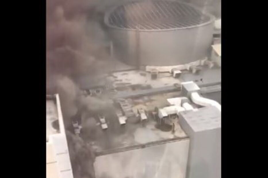 Violento incêndio em hotel e edifício comercial em Banguecoque