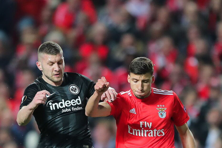 Benfica e Eintracht Frankfurt 
