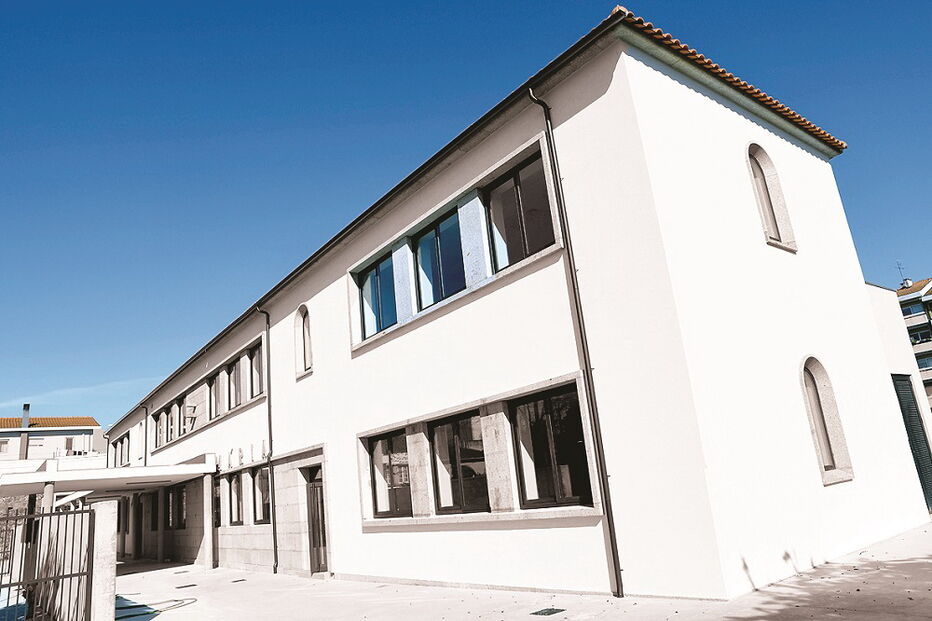 Escola Conde S.Cosme foi um dos espaços alvo de intervenção com um investimento superior a 800 mil euros