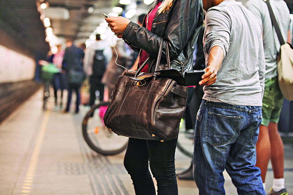 Carteiristas seguem as rotas dos turistas e nunca estão muito tempo no mesmo local  