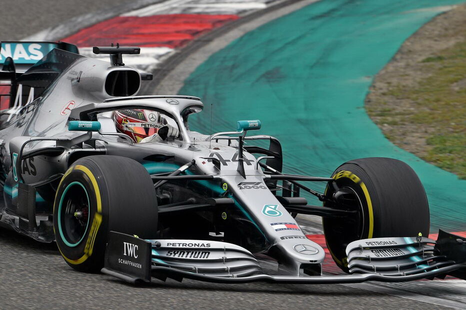 Lewis Hamilton vence GP da China e assume liderança do Mundial de Fórmula 1