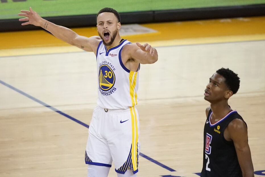 Stephen Curry é o melhor marcador de triplos nos 'play-offs' da NBA