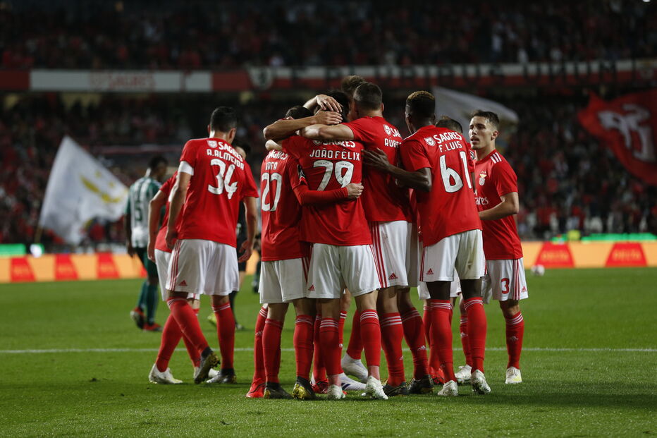 Benfica defronta o Vitória de Setúbal	