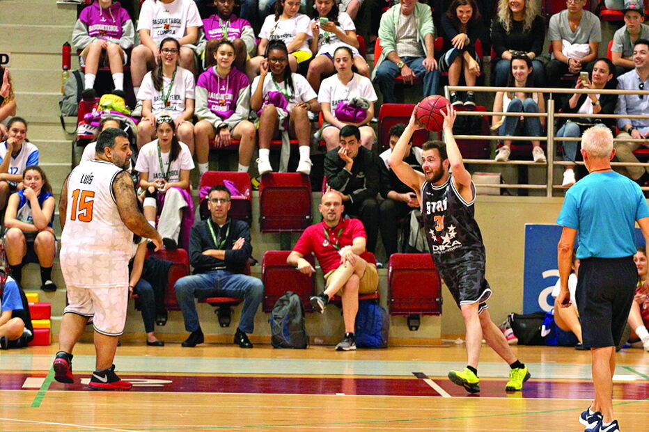 Diogo Costa Reis foi um  dos elementos em destaque  na equipa  dos famosos    