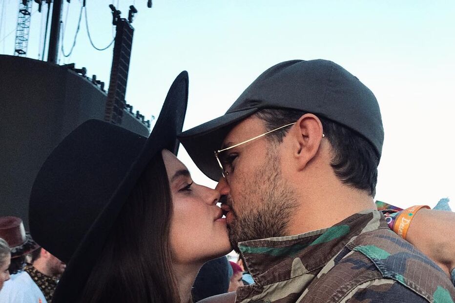 Sara Sampaio vive amor com Oliver Ripley