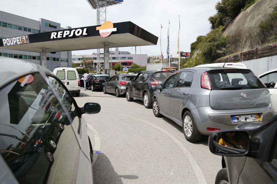 Caos nos postos de combustível