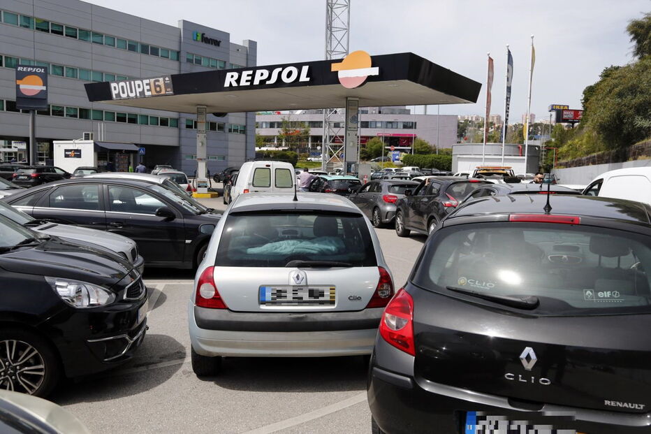 Caos nos postos de combustível