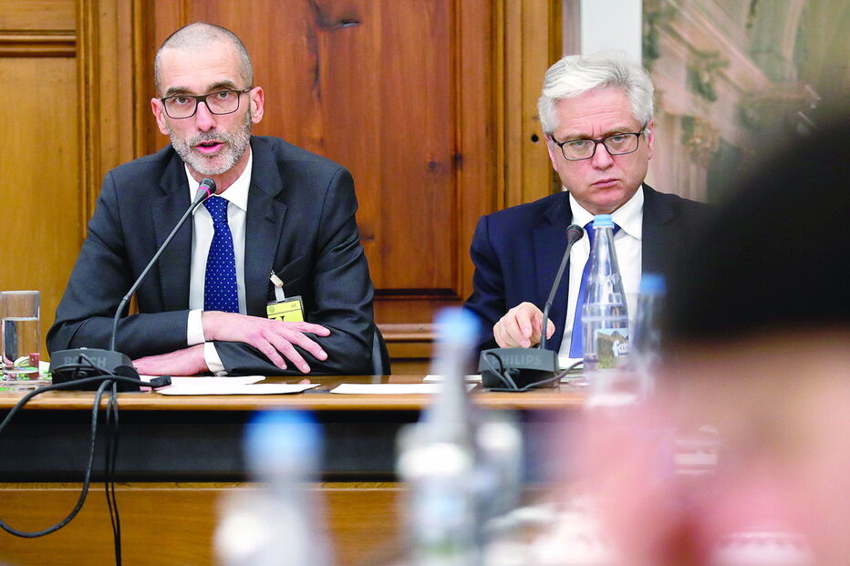 Alexandre Santos (à esq.) era diretor comercial de empresas do sul na CGD e respondia ao administrador Armando Vara   