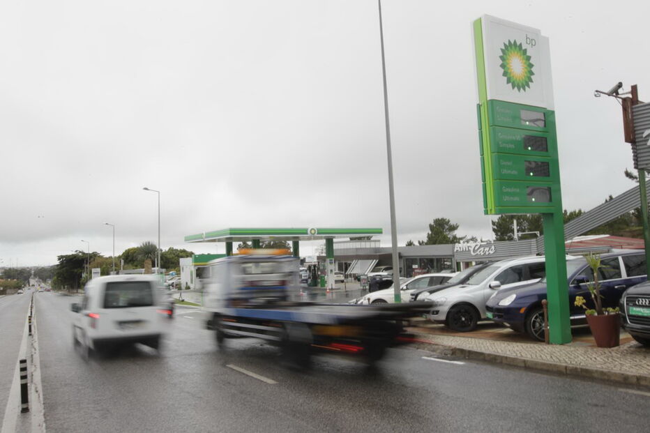 Já há uma bomba em Sintra a vender gasolina a 1,80 por litro