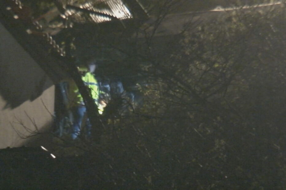 Retirada do autocarro do local da tragédia