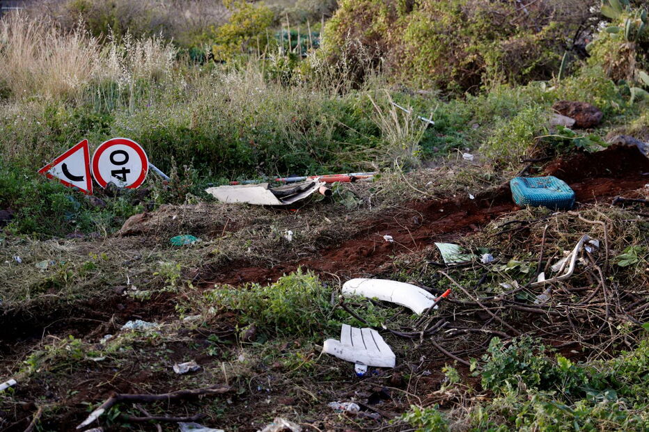 Autocarro cai sobre casa e mata 29 pessoas na Madeira