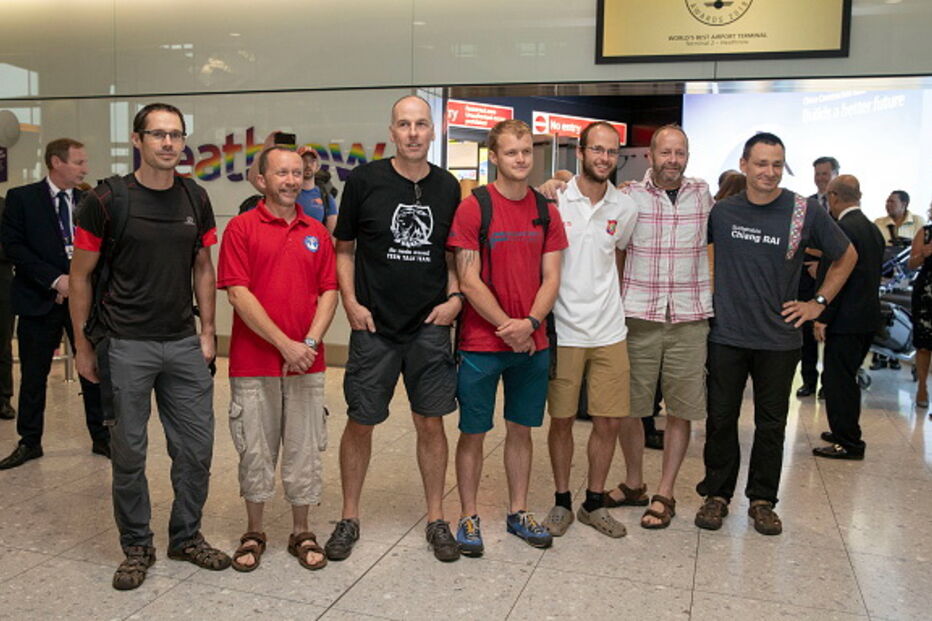 Mergulhador que salvou crianças na Tailândia foi resgatado de gruta 