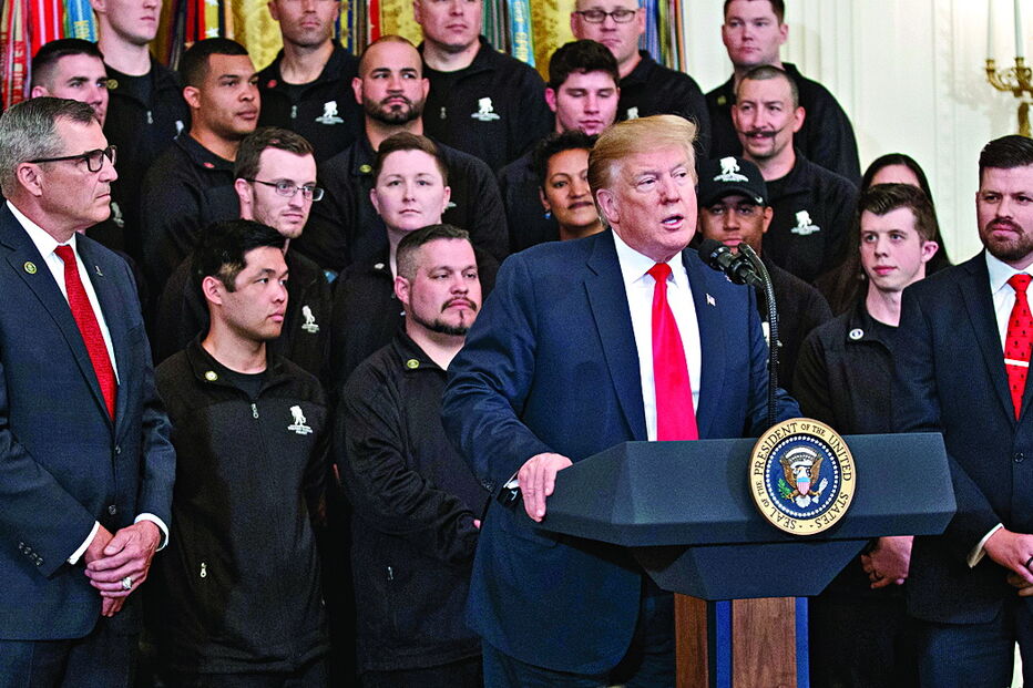 Donald Trump terá feito tudo para afastar o responsável pela investigação ao alegado conluio com a Rússia