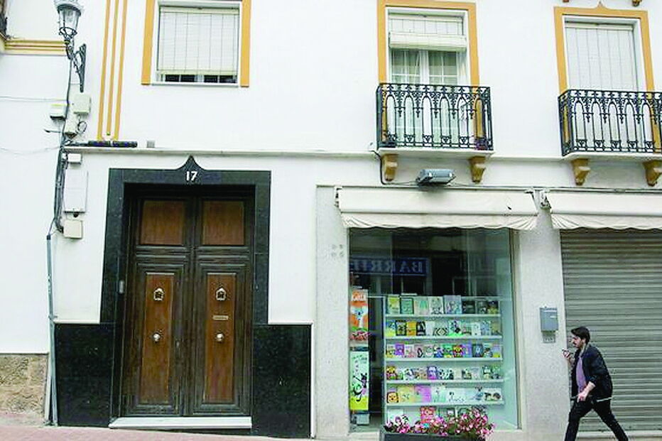 Acidente fatal teve lugar neste prédio de Coin, Málaga, onde a família portuguesa se encontrava para passar o período das férias da Páscoa