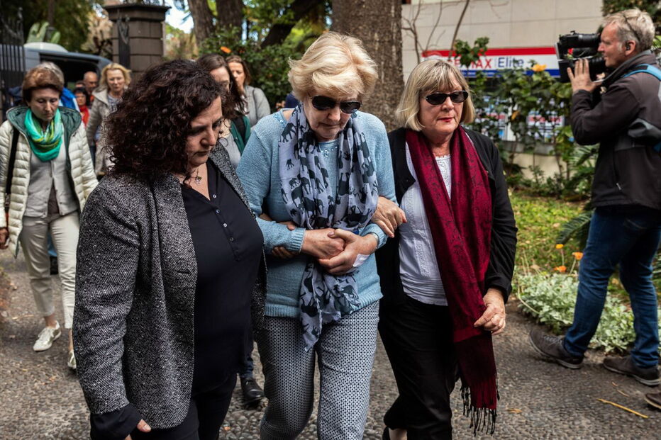 Famílias participam em cerimónia de homenagem às vítimas do acidente na Madeira