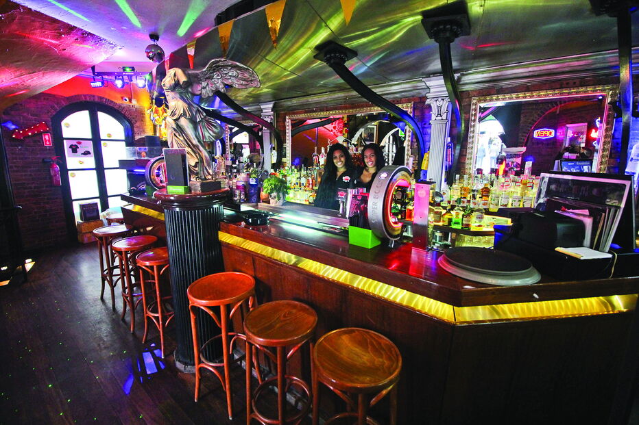 Bar Bon Vivant em Lagos