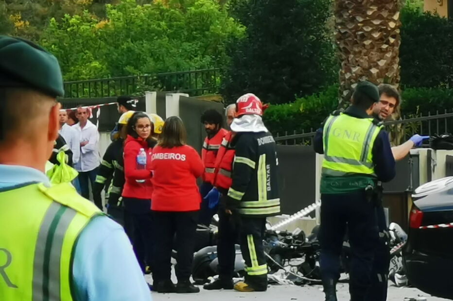  Carro abalroa três motas e faz dois mortos e um ferido grave em Paredes