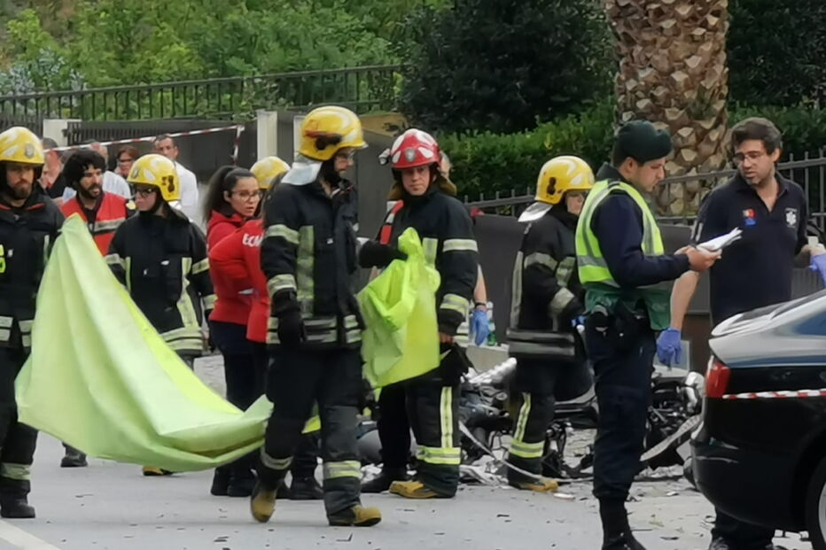  Carro abalroa três motas e faz dois mortos e um ferido grave em Paredes