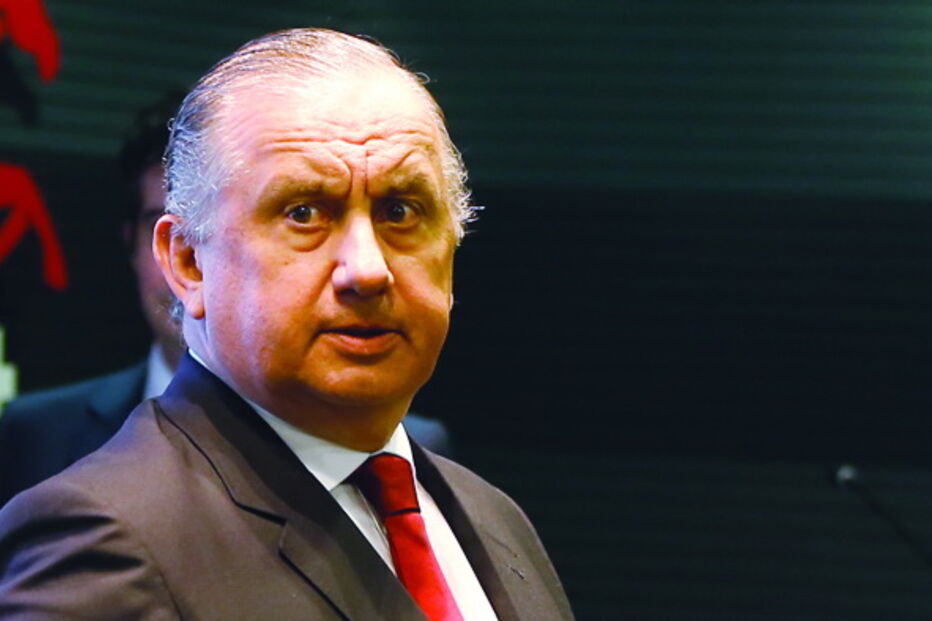 Francisco Lacerda lidera empresa de correios 