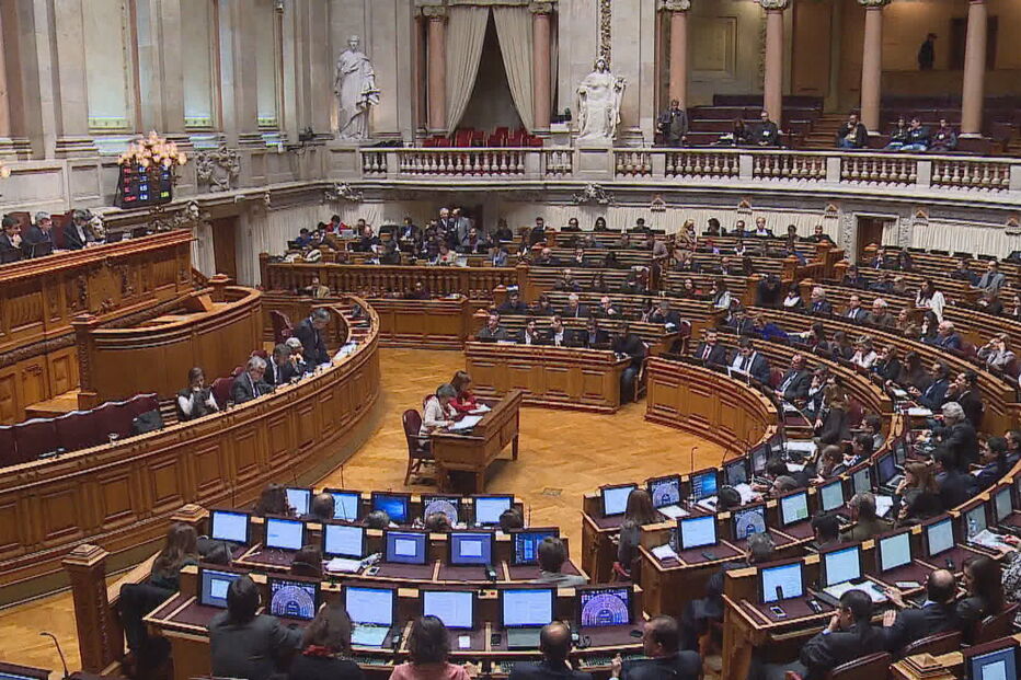 Líder do PCP considera que a lei não tem capacidade de resolver por si só a falta transparência na política