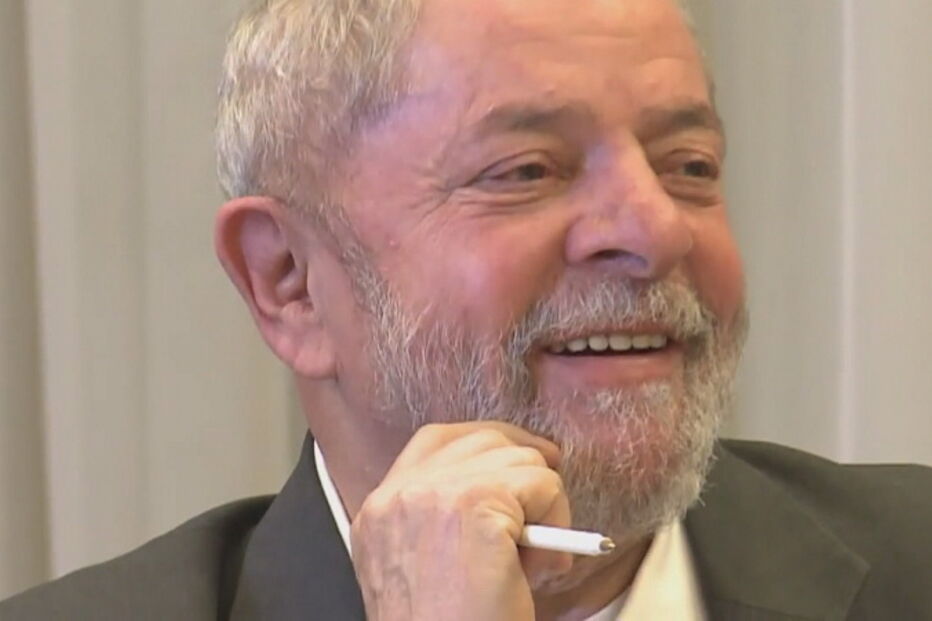 Tribunal reduz pena de Lula da Silva. Ex-presidente do Brasil pode sair da cadeia em setembro