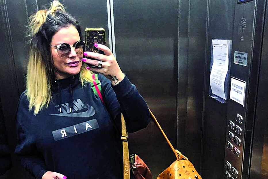 Kátia Aveiro 