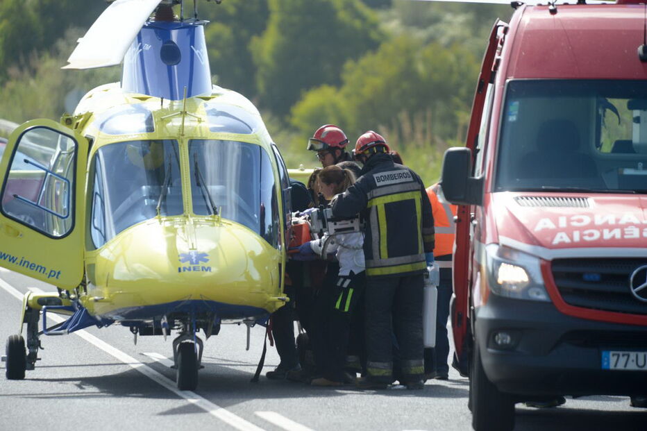 Colisão obrigou ao corte do IP6 durante várias horas para prestar socorro às vítimas e remover os veículos 