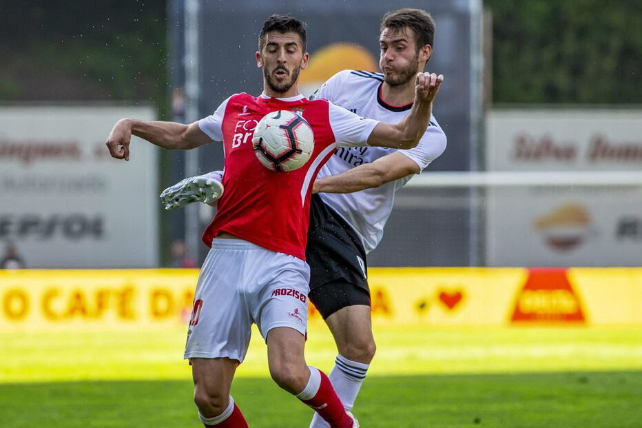 Benfica também pede reunião 