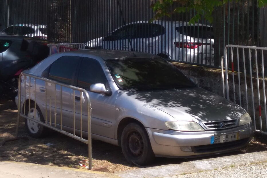 Homem detido por ameaçar e incendiar carro de ex-companheira 