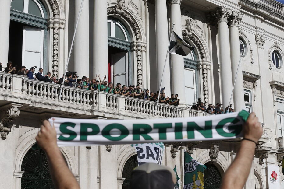 Campeões europeus de Futsal aclamados em Lisboa