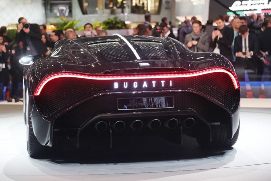 É modelo único da Bugatti, custa 11 milhões de euros e pode ser de... Cristiano Ronaldo