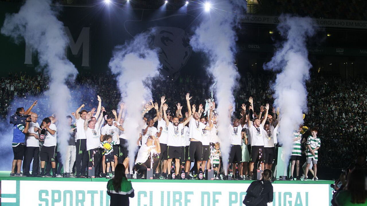 Sporting celebra conquista da Taça de Portugal com adeptos em ...