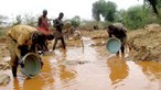 Desabamento de terras mata oito pessoas na província angolana do Bié