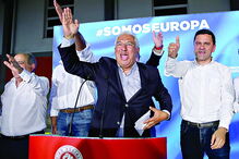 Líder do PS esteve com militantes