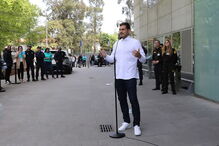 Casillas à saída do hospital onde esteve internado