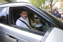 Casillas à saída do hospital onde esteve internado