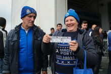 Filas no Estádio do Dragão para comprar bilhetes para a final da Taça de Portugal começaram a formar-se bem cedo