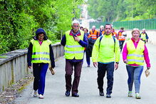 Peregrinos fazem caminhada até Fátima