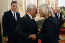 António Costa expressa em Madrid a sua tristeza e admiração por Pérez de Rubalcaba