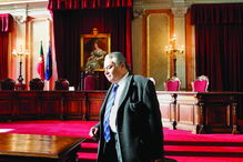 João Araújo é o advogado do anterior primeiro-ministro, José Sócrates, e foi alvo de queixa  