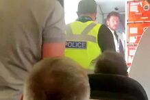 Passageiro preso em voo da easyJet após alegado assédio sexual