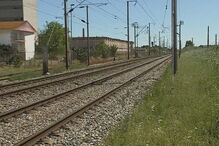 Mulher morre atropelada por comboio. Linha do Norte cortada junto a Alhandra