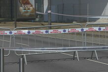 Queda de pedaços da ponte da Arrábida obriga ao corte da Marginal no Porto