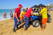 Época balnear arrancou em 35 praias do Algarve